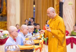 Cang kho khan thi chi nguyen xuat gia cang manh me 1945